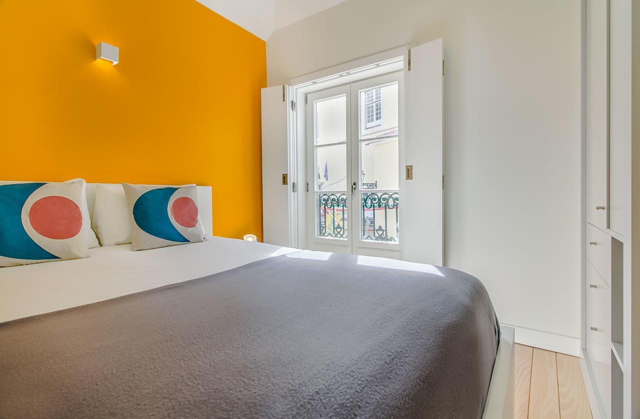 Design Apartment In Typical Alfama Lisbon Bagian luar foto